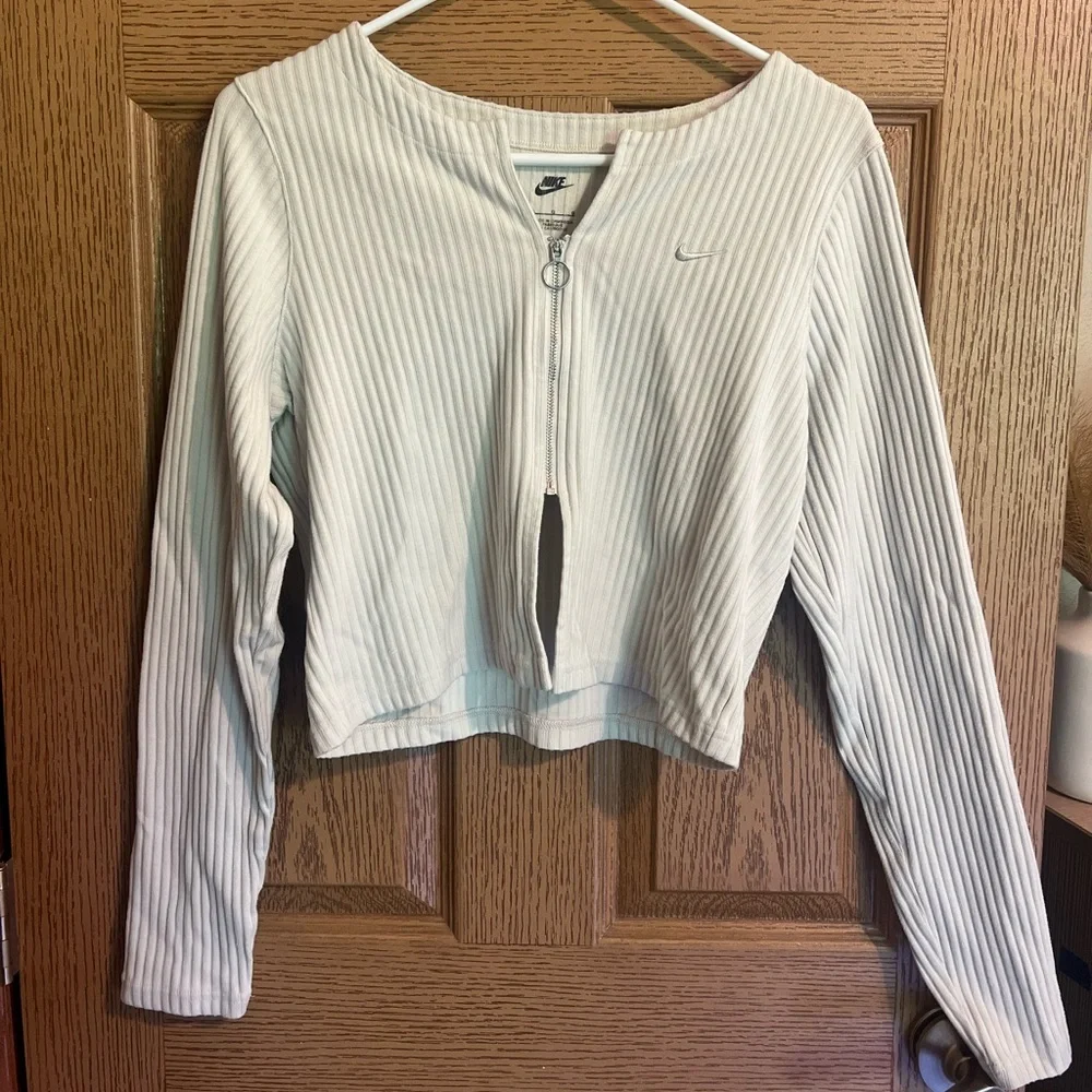 Nike Sportswear Chill Rib
Women's Slim Full-Zip Cardigan - Picture 3 of 5